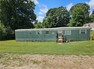 506 Poteat Rd, Mount Airy, NC 27030