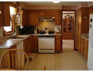 2nd image of 3848 Wellington Dr N