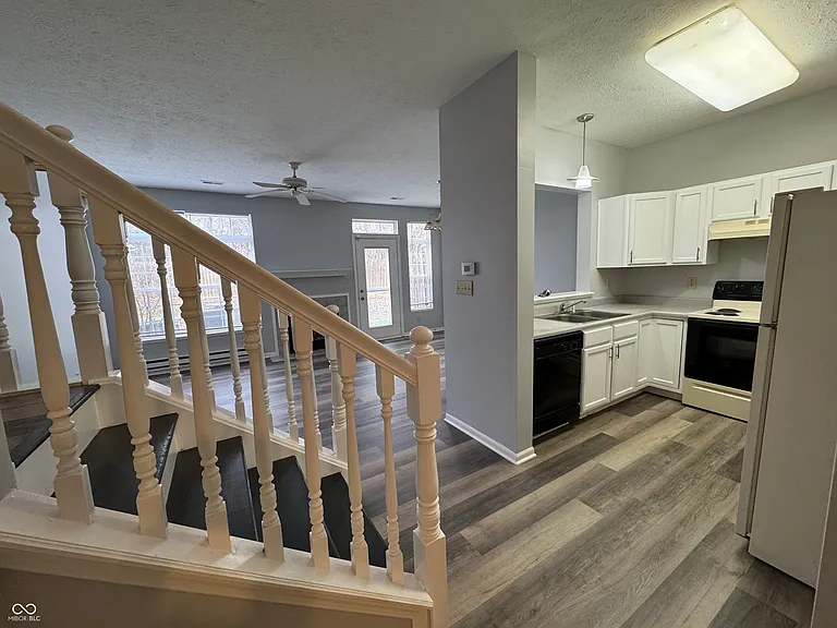 5438 Nighthawk Dr — Photo 6