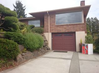 8880 42nd Ave SW, Seattle, WA 98136