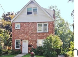 87 Columbus Pl, Stamford, CT 06907