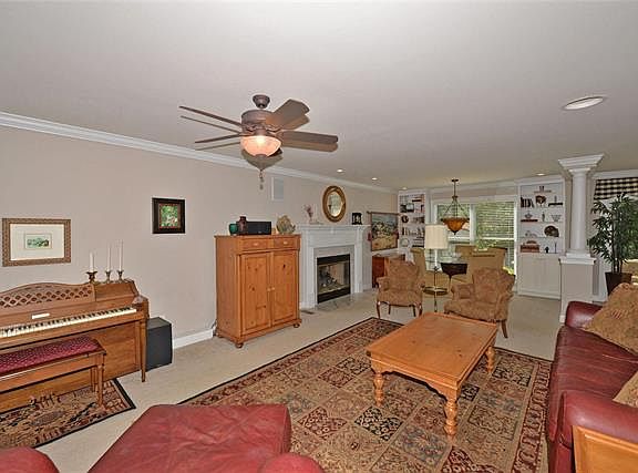 4th image of 9208 Shortridge Ave