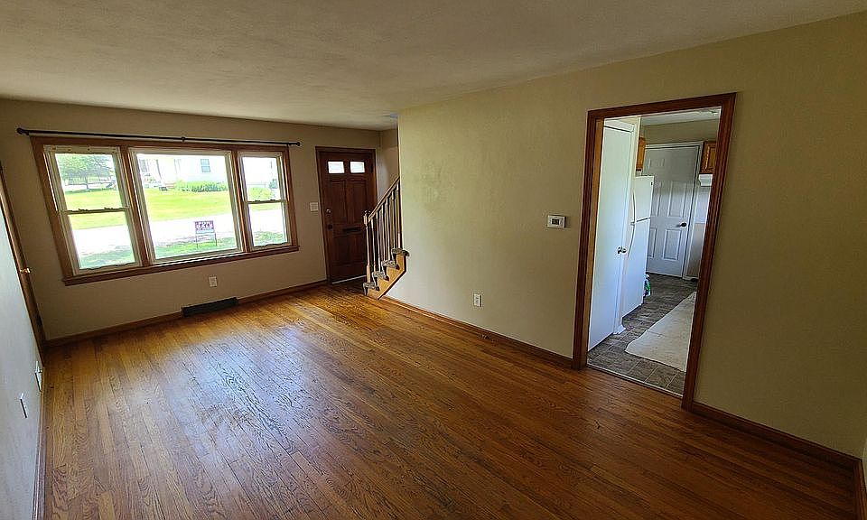 1st image of 10605 E Hill Park Ter