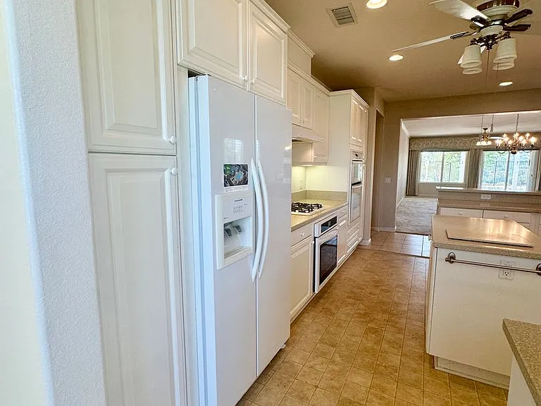2653 Traditions Loop — Photo 9