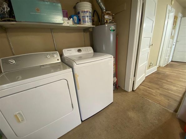 215 N 7th St, Weatherford, OK 73096