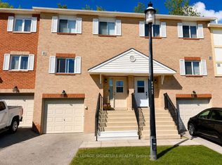 602 Gibney Cres, Newmarket, ON L3X1Y3