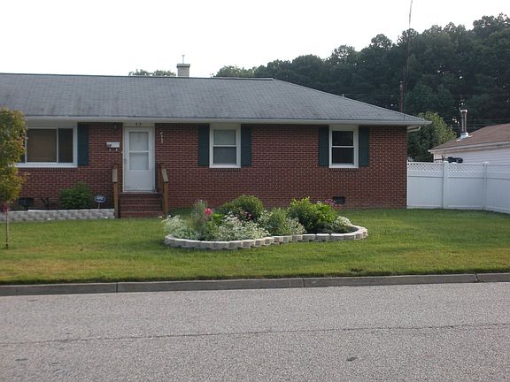 2nd image of 17 Buchanan Dr