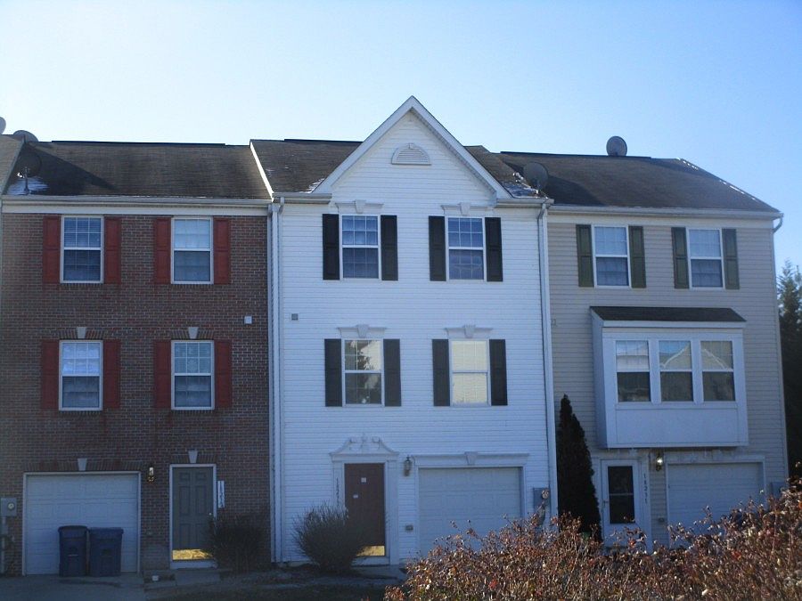 1st image of 18233 Roy Croft Dr