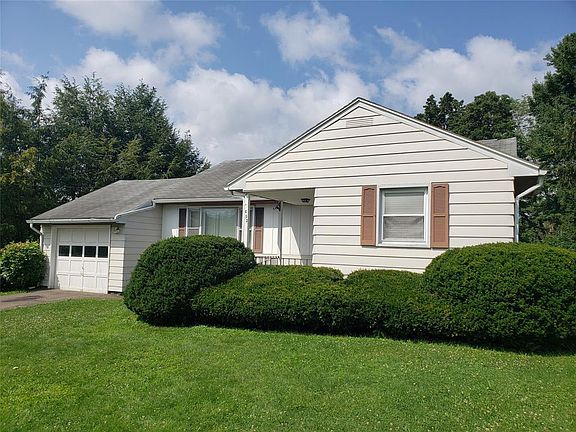 2nd image of 603 Winston Dr