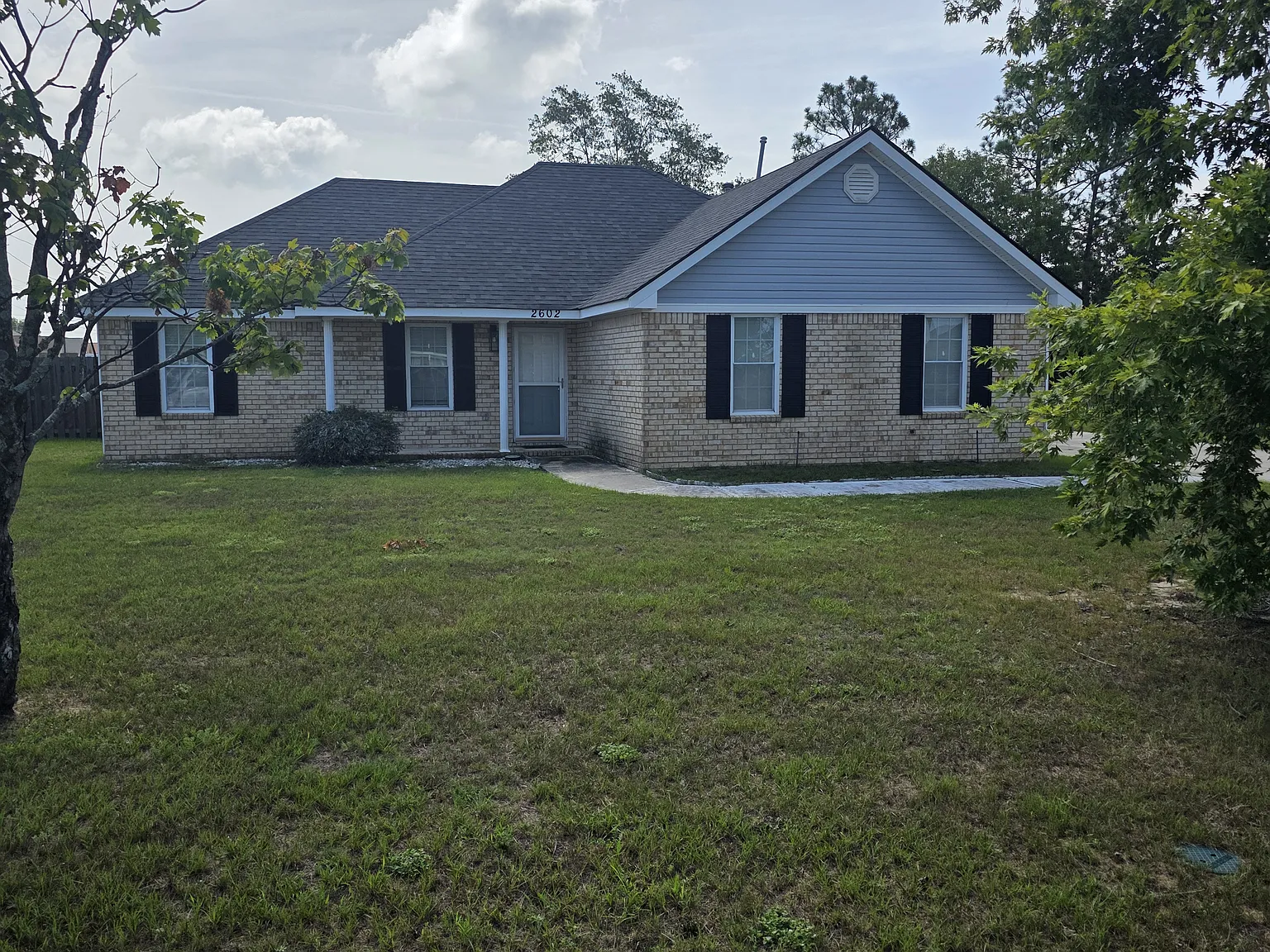 4 bed, 1554 sqft, $1,500 — Photo 1