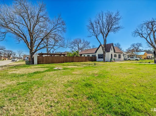 1504 Mackenzie St, San Angelo, TX 76901