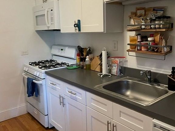 2nd image of 5100-10 N Glenwood Ave #2