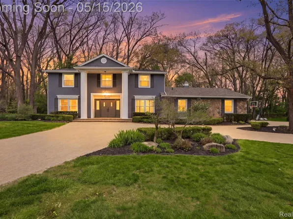 4243 Sunningdale Dr, Bloomfield Hills, MI 48302