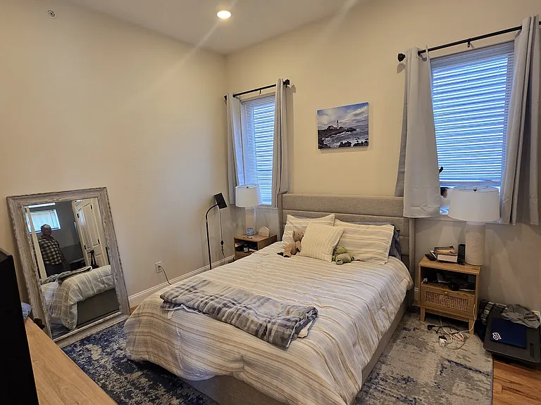 2533 Poplar St #32 — Photo 6