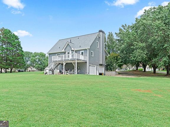 5th image of 66 Charlotte Pl