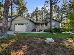 166 Pinecrest Dr, Big Bear Lake, CA 92315