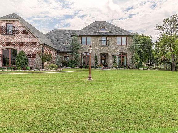 2nd image of 18930 E Twin Creeks Dr