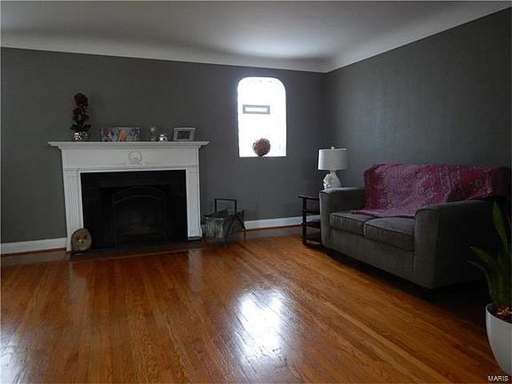 2nd image of 8913 Kidder Ave