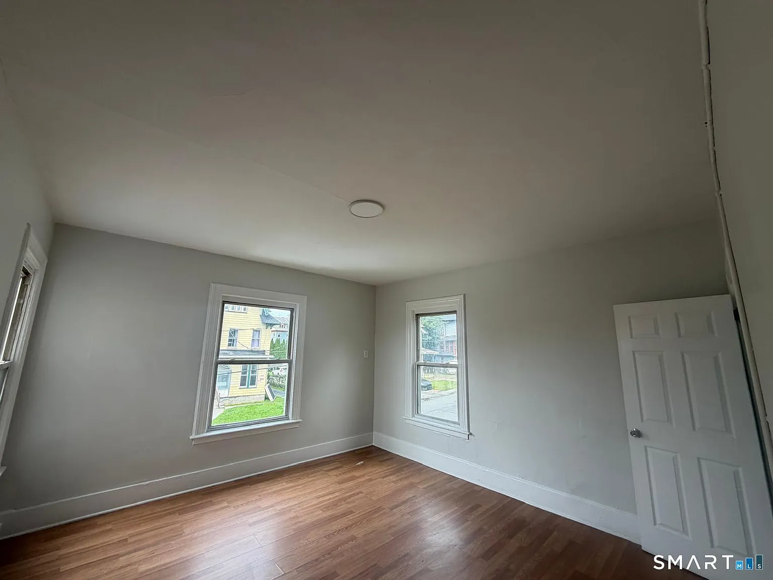 1 bed, 1.0 bath, 800 sqft, $1,200 — Photo 3