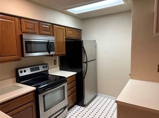 1201 Harwell Dr APT 215, Arlington, TX 76011