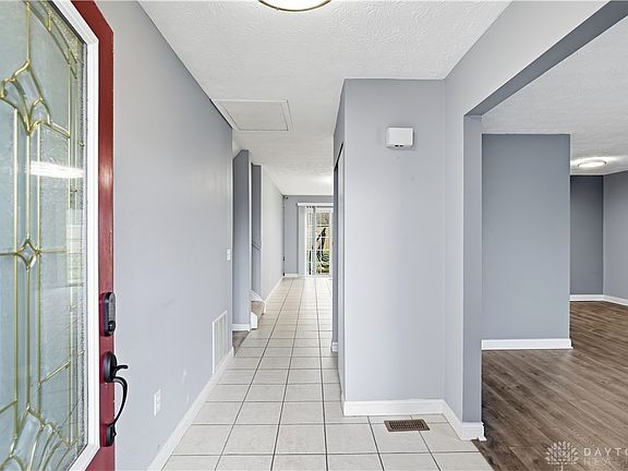 5th image of 2764 Highland Village Ln
