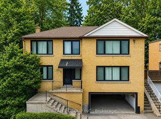 840 Davenport Rd, Toronto, ON M6G2B6