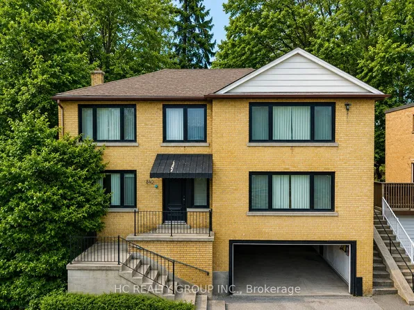 840 Davenport Rd, Toronto, ON M6G 2B6