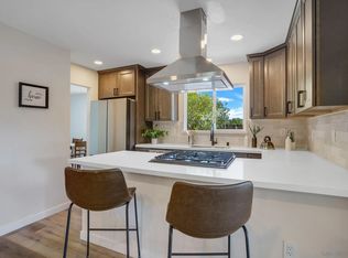 1518 Rolling Hills Dr, Oceanside, CA 92056