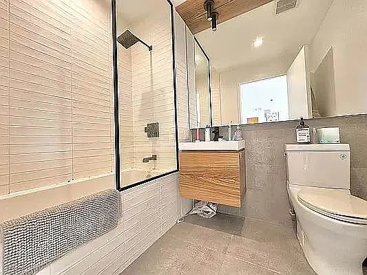 Rented by Doorway NYC, LLC | media 17