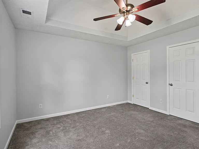 113 Westchester Dr — Photo 18