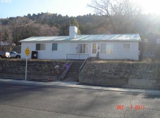 502 SE Hillcrest Rd, John Day, OR 97845