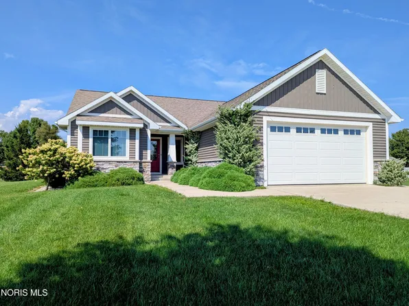 900 Murbach St, Archbold, OH 43502