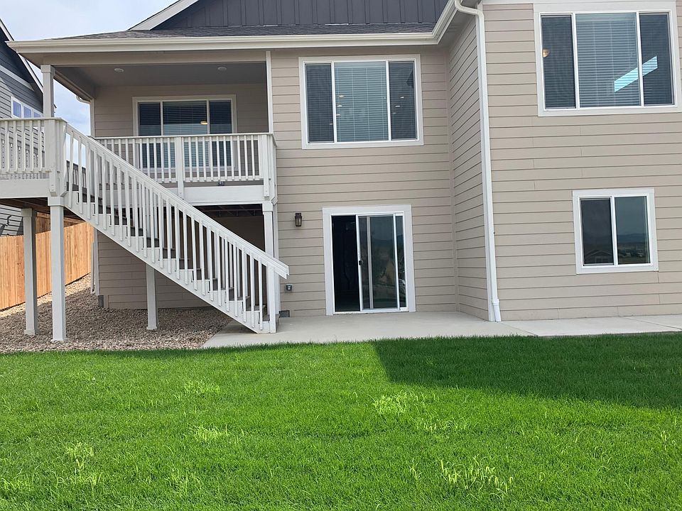 Beautiful Ohio model with walk-out unfinished basement.