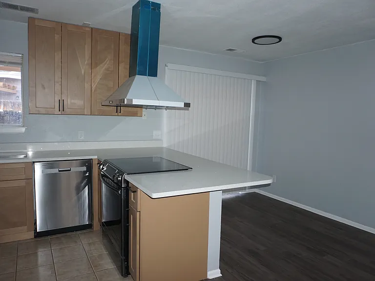 8126 Gray Ct #500 — Photo 3