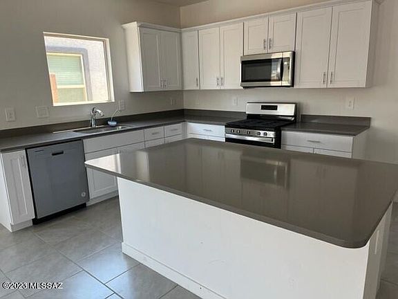 5th image of 12444 W Old Farm Dr