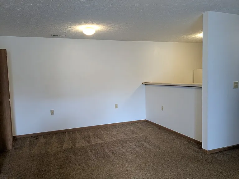 Village Apartments of Fortville III — Photo 7