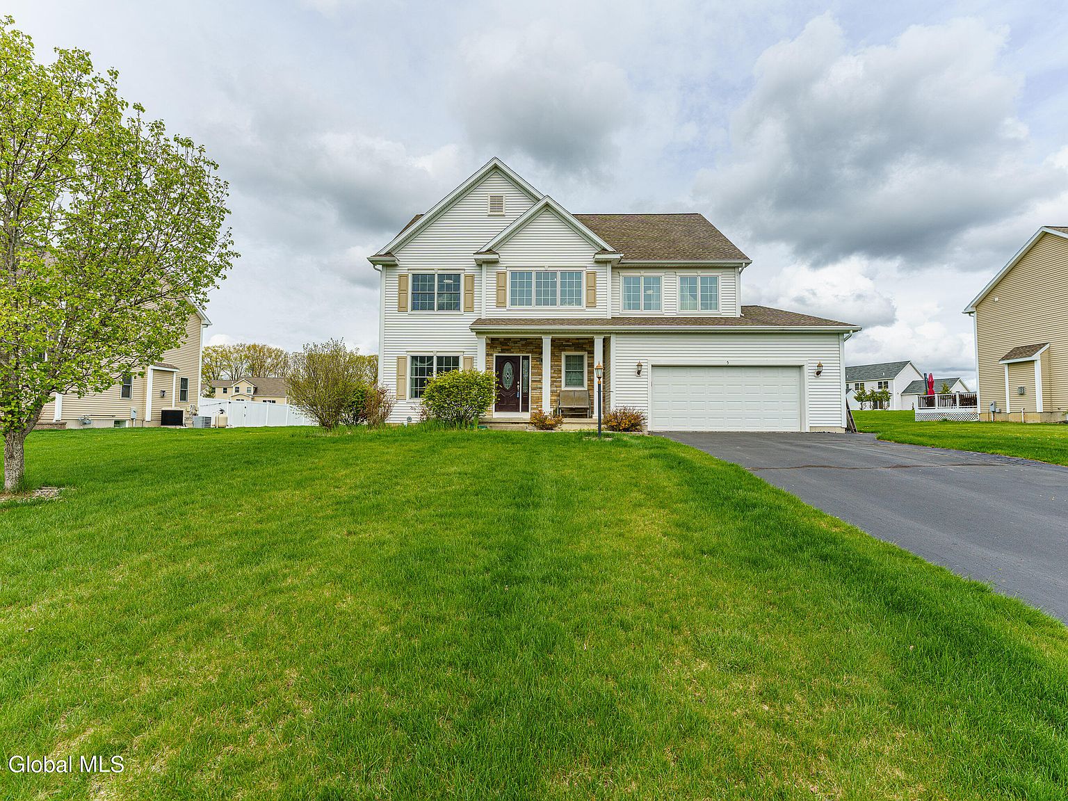 5 Fort Vaux Lane, Watervliet, NY 12189 Zillow