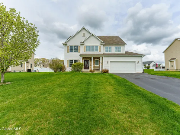 5 Fort Vaux Lane, Watervliet, NY 12189