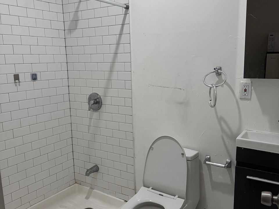1st image of 10857 Sutphin Blvd Floor 2