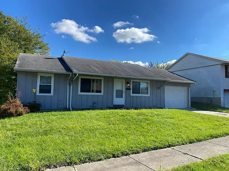 22249 Latonia Ln — Photo 1