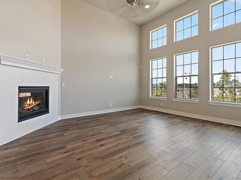 5960 N Dallas St — Photo 7