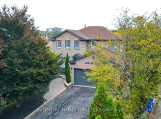 4021 Sasha Ct, Mississauga, ON L4W3K9
