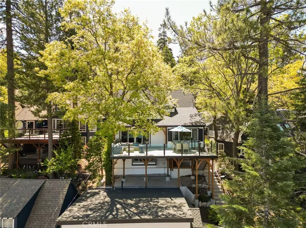 28731 Palisades Dr, Lake Arrowhead, CA 92352