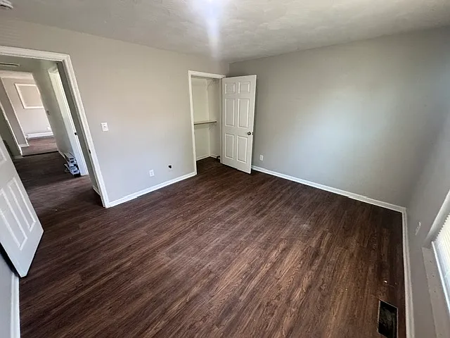 2214 Jefferson St — Photo 6