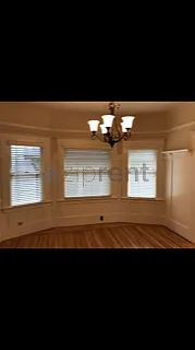 2 bed, 928 sqft, $5,245 — Photo 4