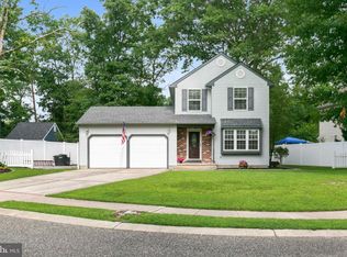 13 Brookview Ct, Atco, NJ 08004