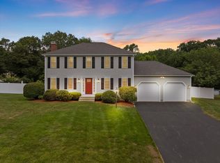 3 Maura Elizabeth Ln, Foxboro, MA 02035