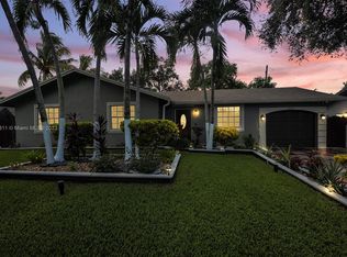 2016 SW 96th Ter, Miramar, FL 33025