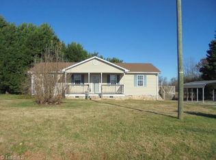 3576 Flynt Rd, Liberty, NC 27298