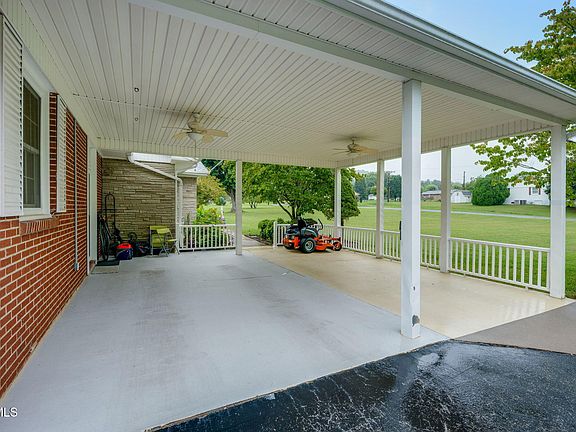 4th image of 207 Westhills Dr